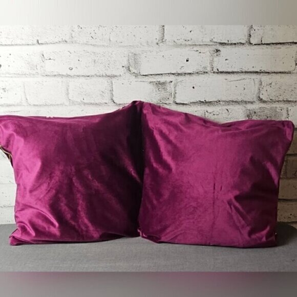 4 x Pillow Covers 2 Super Soft Gold Velvet and 2 Super Soft Purple & Gold Velvet - Picture 10 of 12